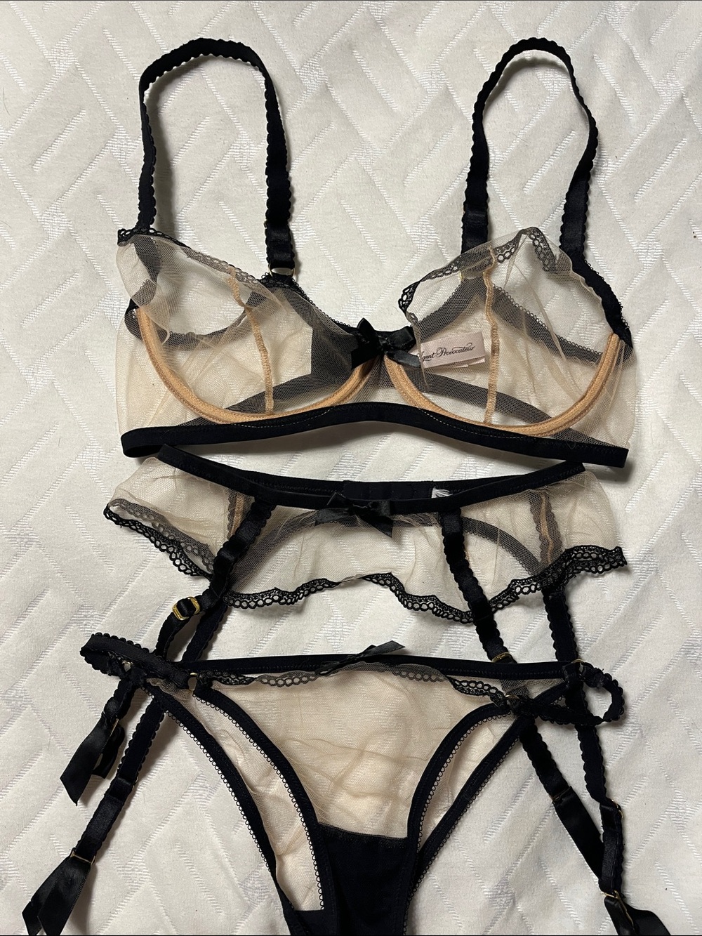 Agent provocateur Sheer Black & Nude Lace Lingerie Set - 3-Piece Kay 34D/2/2